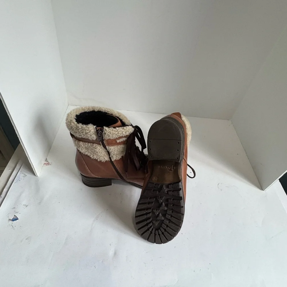 Dromedaris Kara leather and shearling boots cognac color. EU 41_11
